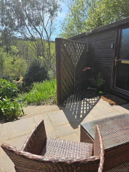 Treetops Lodge, Private Parking & Garden Truro Exterior photo