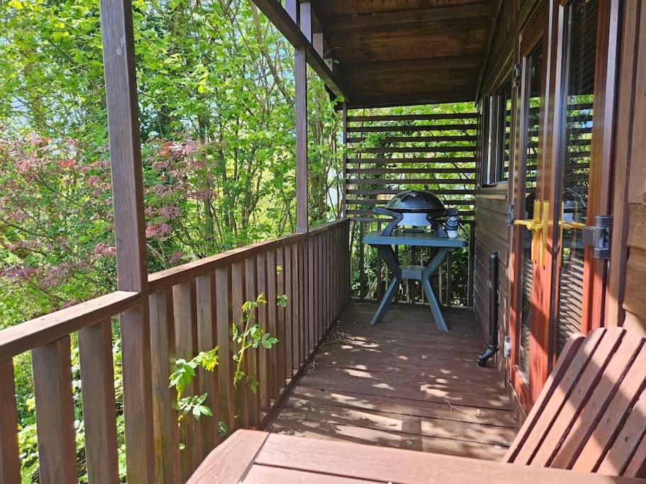 Treetops Lodge, Private Parking & Garden Truro Exterior photo