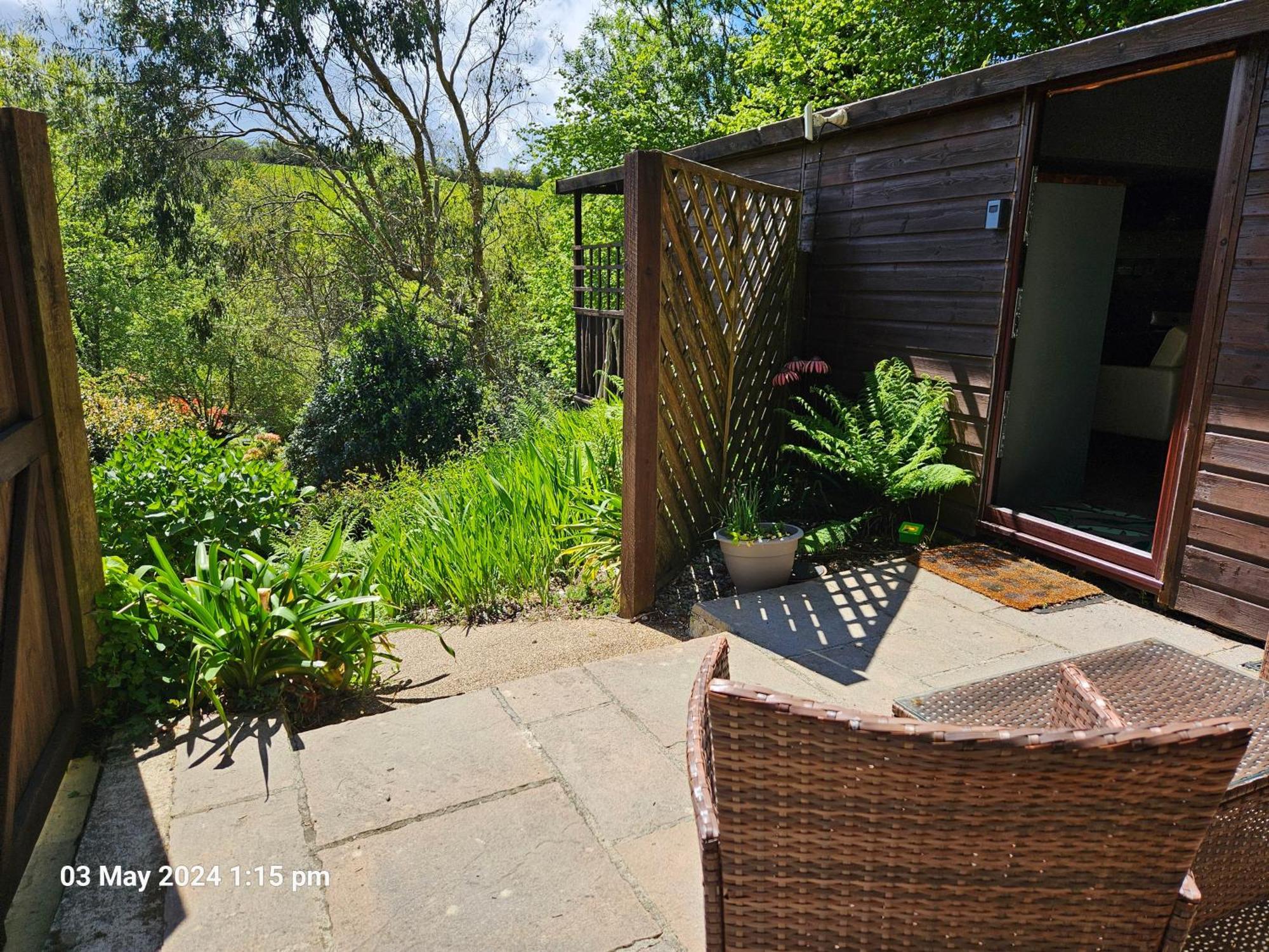 Treetops Lodge, Private Parking & Garden Truro Exterior photo